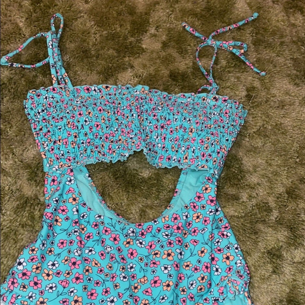 Bathing suit